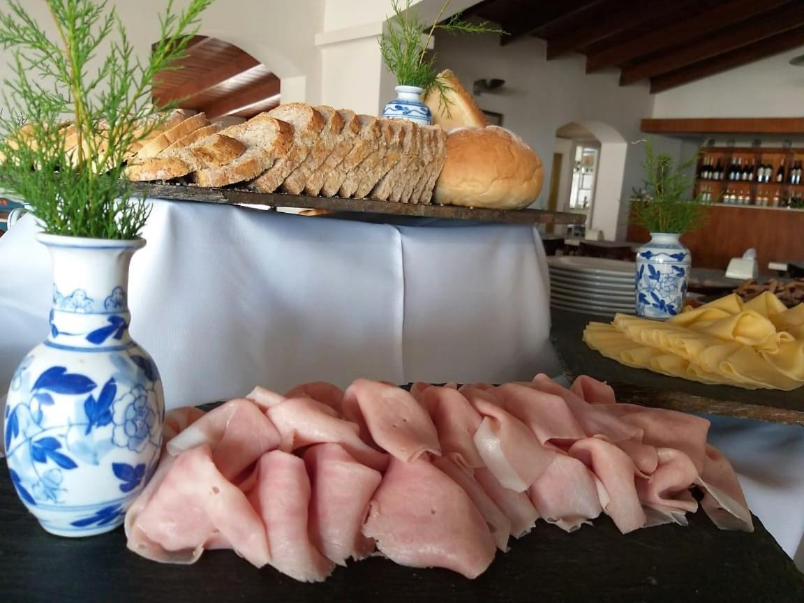 Hotel Tejas Rojas Villa Gesell Ngoại thất bức ảnh